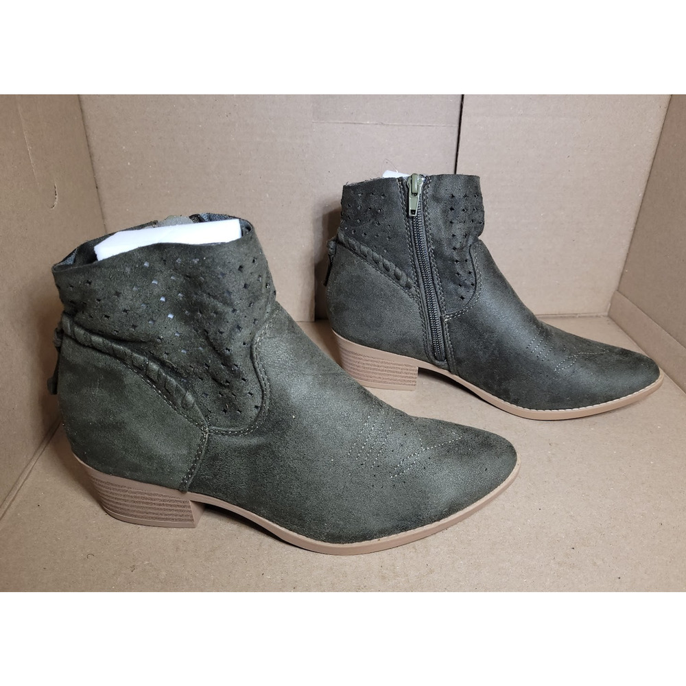 Soda Womens Olive Green Western Ankle Booties Size 7